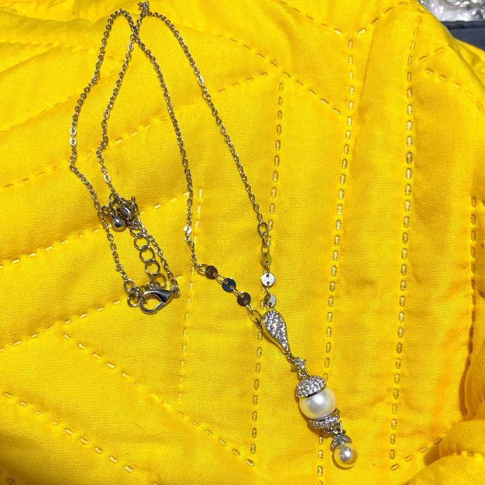 Gold Pearl Drop Pendant Necklace - Elegant Women's Jewelry